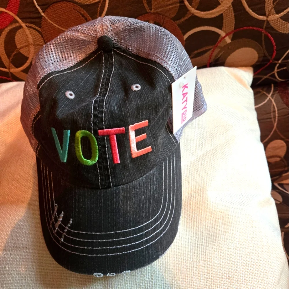 Vote baseball cap NWT - Picture 1 of 5